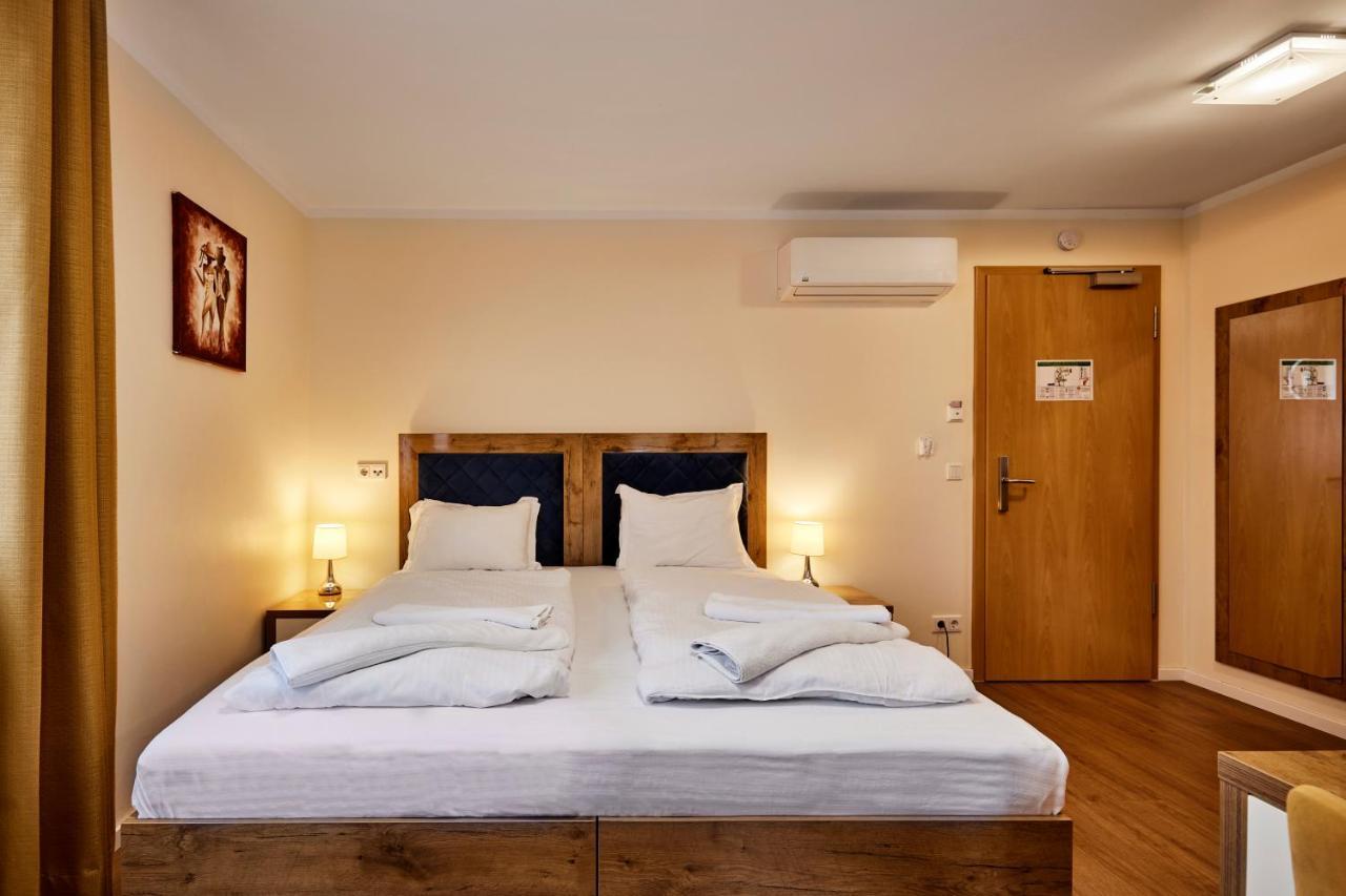פרנקפורט Hotel Isha מראה חיצוני תמונה