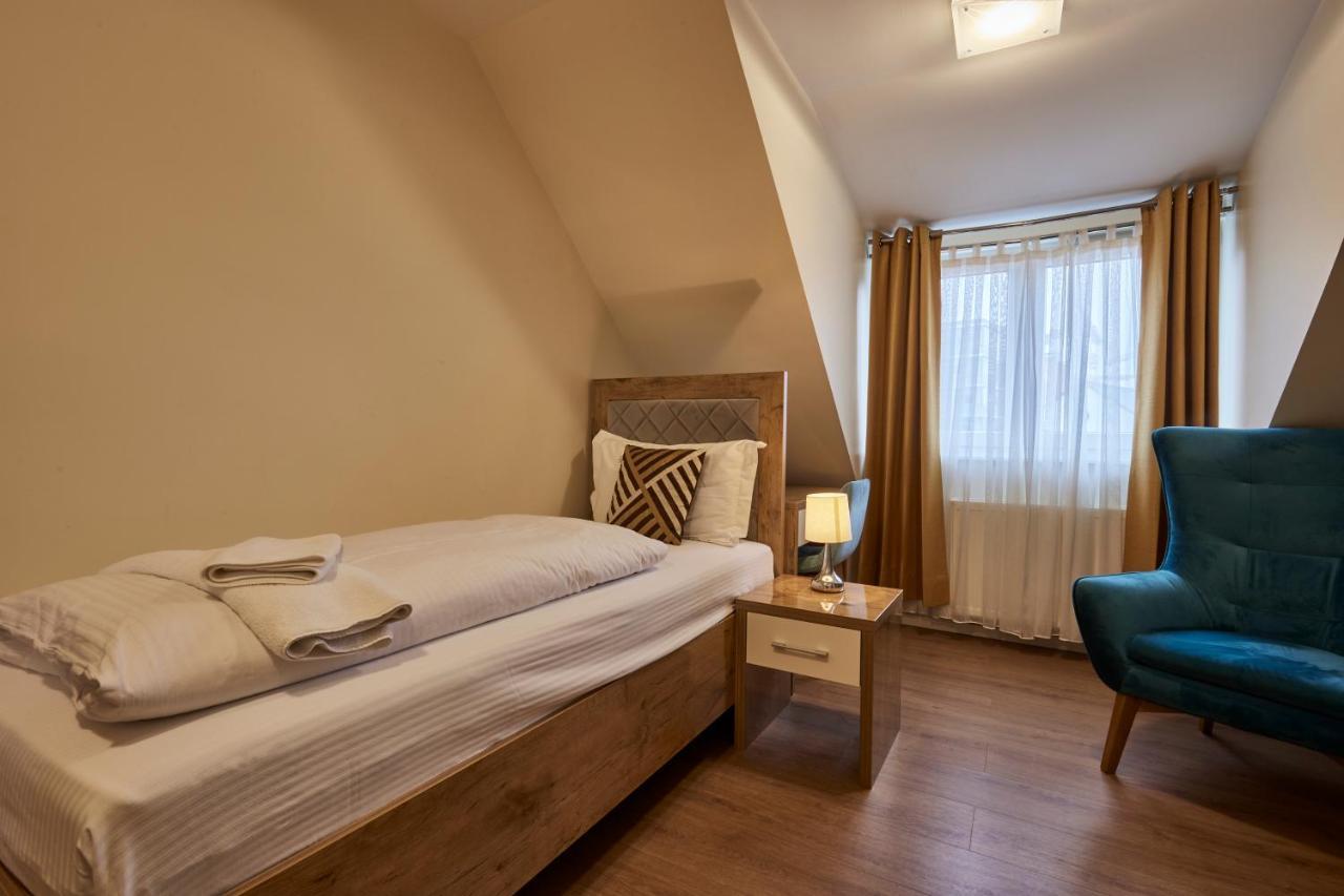 פרנקפורט Hotel Isha מראה חיצוני תמונה