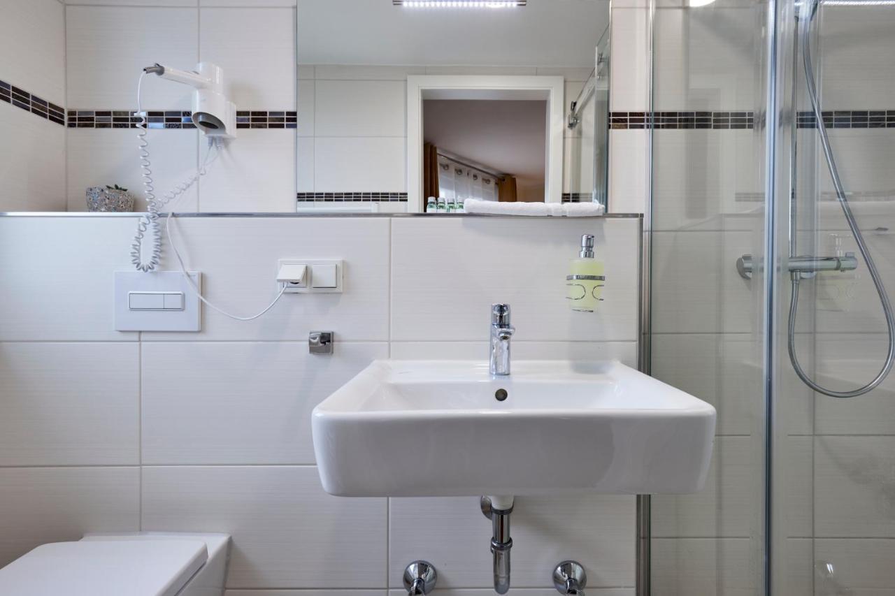 פרנקפורט Hotel Isha מראה חיצוני תמונה